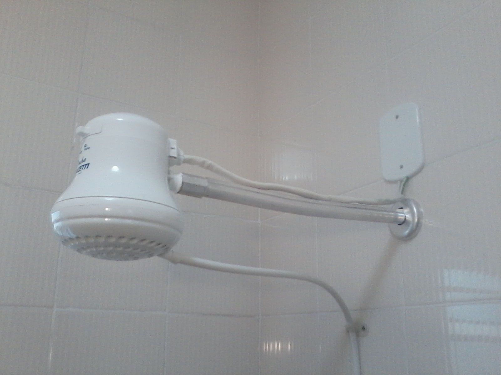 Chuveiro Elétrico em Atibaia: Instalação, Manutenção e Segurança com Eletricista chuveiro eletrico 1